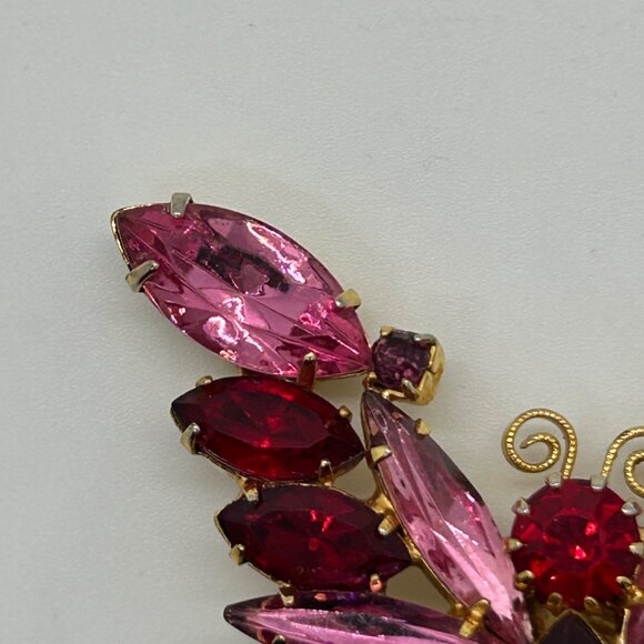 Vintage Juliana Butterfly Brooch Pink Fuchsia Rhinestone Pin Retro Gold Tone 762 - Picture 3 of 16